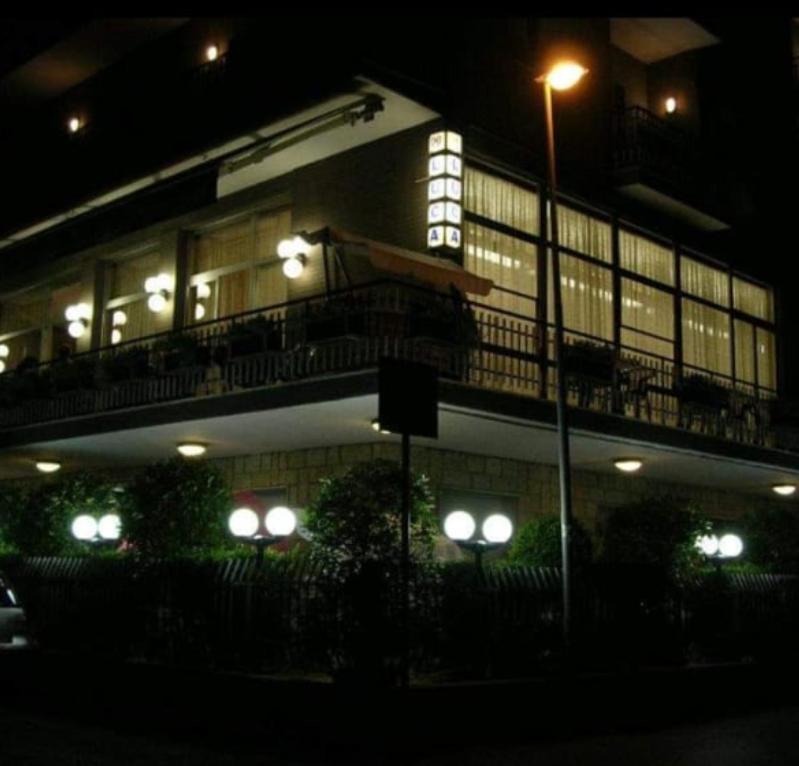 Hotel Luca 里米尼 外观 照片