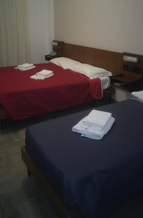 Hotel Luca 里米尼 外观 照片